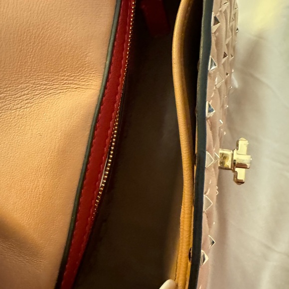 VALENTINO GARAVANI MEDIUM NAPPA ROCKSTUD SPIKE BAG - Picture 7 of 10